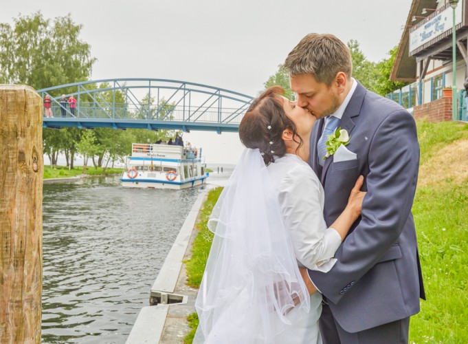 3992222060 in Romantische Hochzeit am See